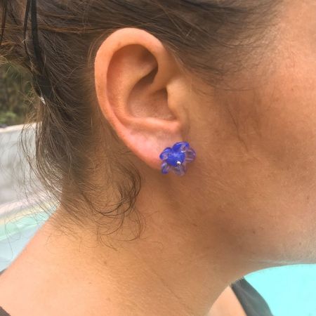 Boucles d'oreilles fleurs en verre filé - Bleu