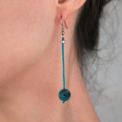 Boucles d'oreilles - Agate bleue sur soie tressée bleue
