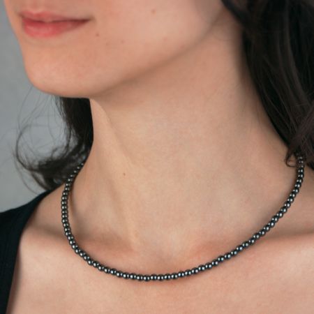 Collier de perles en hématite - Gris