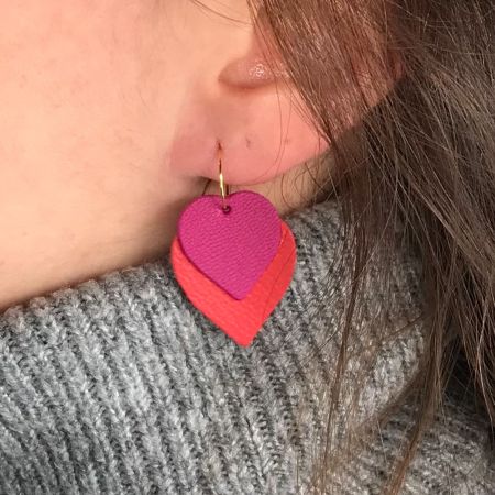 Boucles d'oreilles deux coeurs cuir et or "Love" - Fuchsia et Rouge